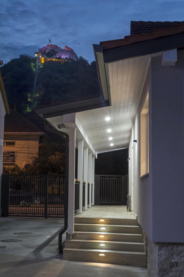 Casa Branga Bed & Breakfast Deva Ngoại thất bức ảnh
