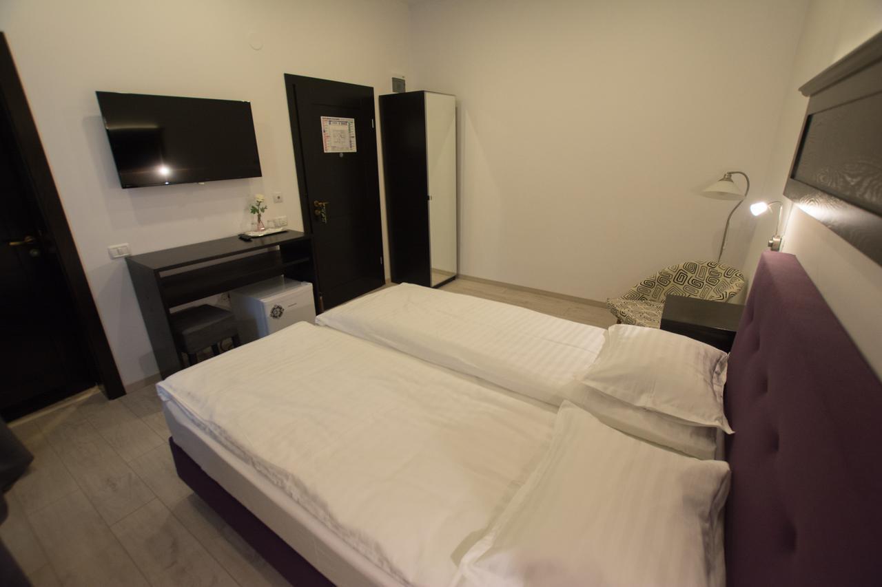 Casa Branga Bed & Breakfast Deva Ngoại thất bức ảnh